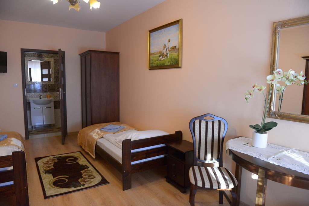 Hotelik Pod Lwami Malaszewicze Duze Oda fotoğraf