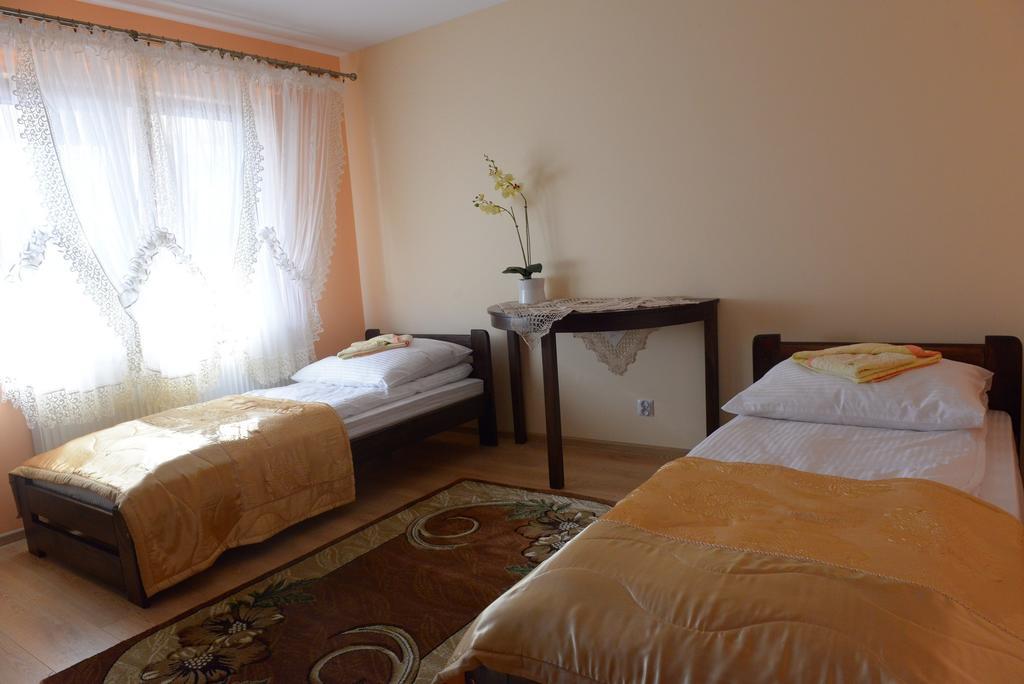 Hotelik Pod Lwami Malaszewicze Duze Oda fotoğraf